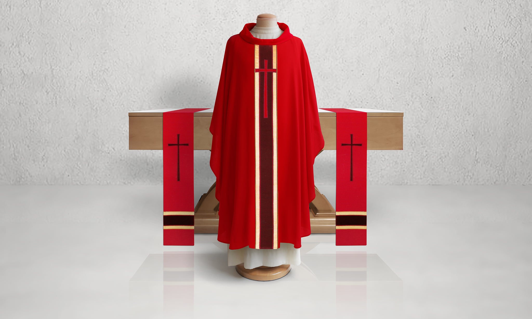 378 True Cross <br> Altar Scarves in Red