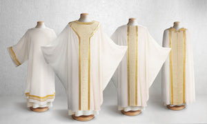 601 Classic Yoke Chasuble in White