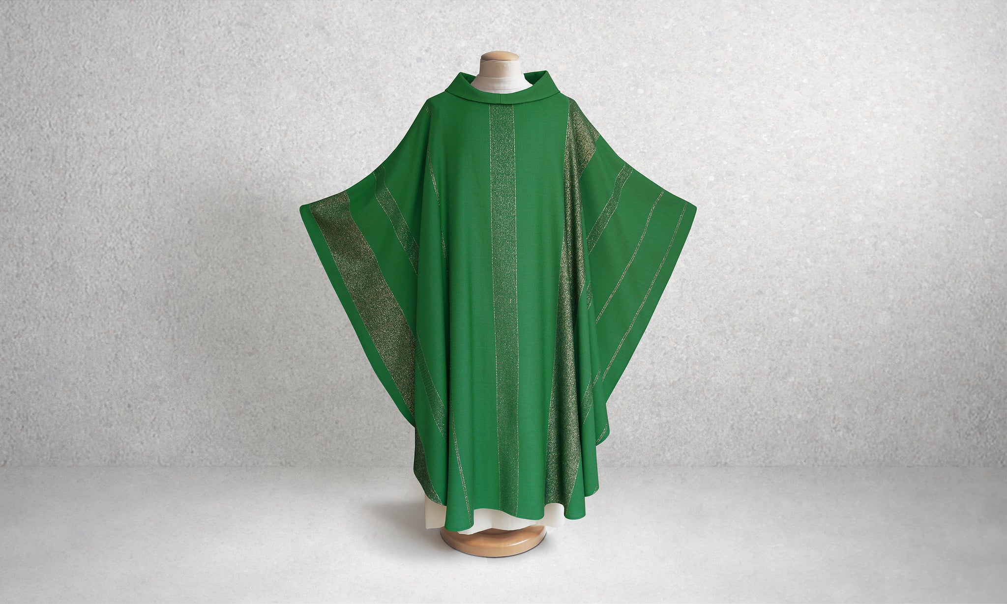 Beaulieux Woven Chasuble in Green