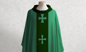 376 Crucifixion Chasuble in Green