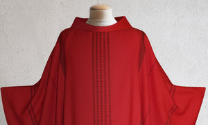 Traviata Woven Chasuble in Red